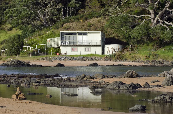 บ้านพักตากอากาศในชนบท นิวซีแลนด์ — ภาพถ่ายสต็อก