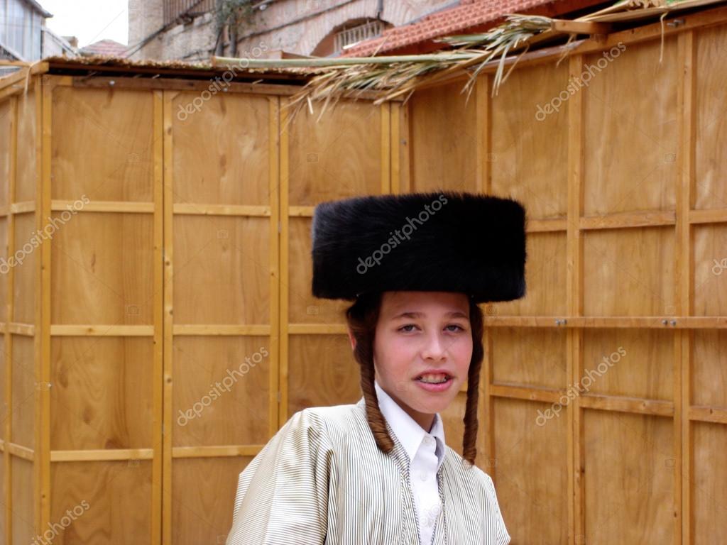 住棚节也在mea 大道报耶路撒冷以色列犹太节日. —— 库存社论照片© lucidwaters #20101651