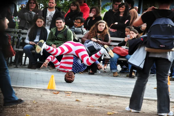 Acrobatas de rua em Nova York — Fotografia de Stock