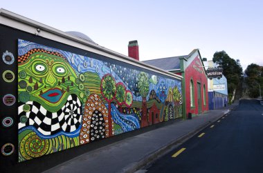 Hundertwasser tuvalet kawakawa NZ