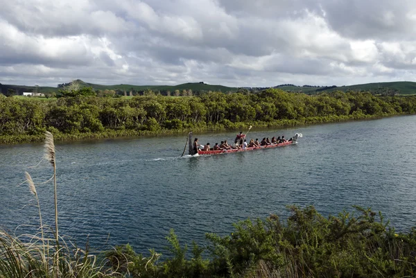 Maori savaş waka Kano — Stok fotoğraf