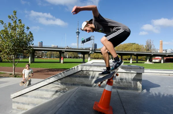 Skateboarden - recreatie en sport — Stockfoto