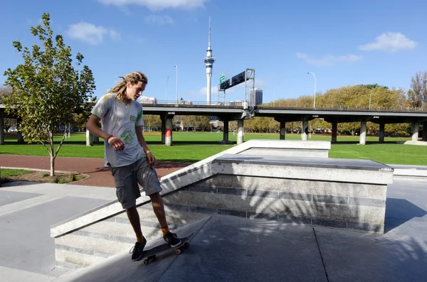 Skateboarding - Recreación y deporte — Foto de Stock