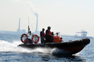 İsrail su polis