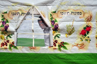 İsrailli Yahudi tatil için hazırlıyoruz sukkoth