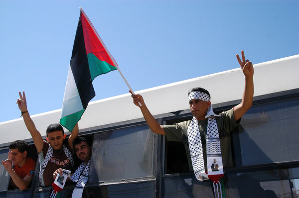 Israel releases 255 Palestinian prisoners