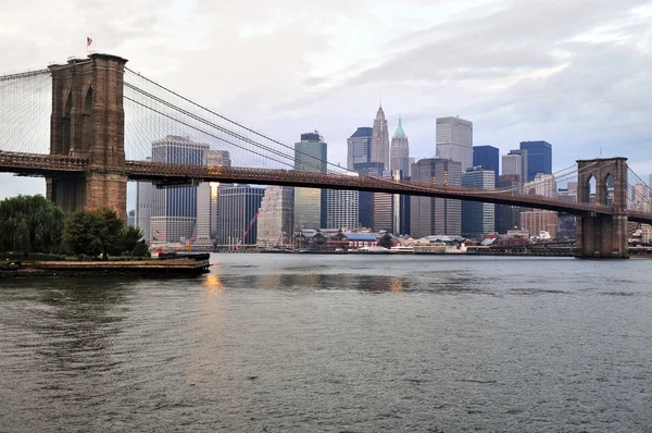 Brooklyn Bridge in Manhattan New York — Stock Photo, Image