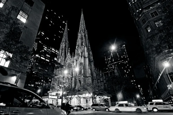 Catedral de São Patrício em Manhattan, Nova York — Fotografia de Stock