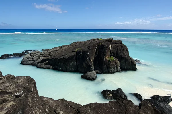 Black Rock in Rarotonga, Cook Islands — Stock Photo, Image