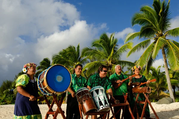 Polynesiska pacific island tahitian musikgrupp — Stockfoto