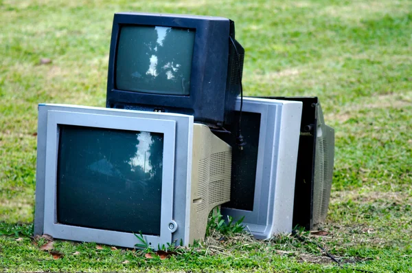 Televisão quebrada — Fotografia de Stock