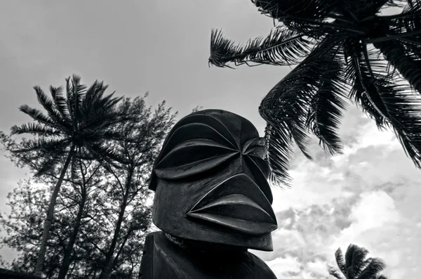 Figuur van een man van de Cookeilanden in rarotonga, Cookeilanden. — Stockfoto