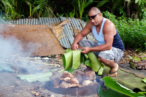 Aarde oven - Stille Oceaan eiland — Stockfoto