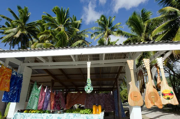 Тропический сувенирный магазин — стоковое фото