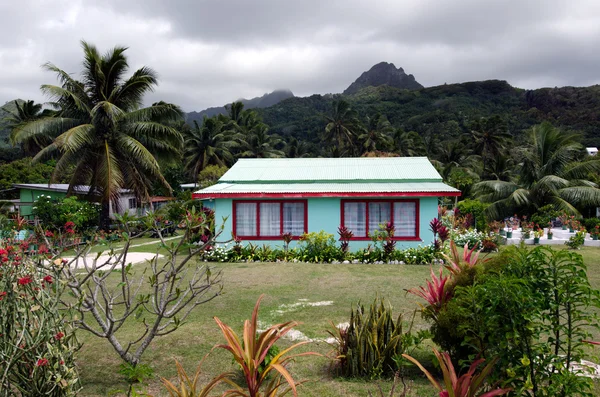 Koloniální dům v ostrově rarotonga, Cookovy ostrovy — Stock fotografie