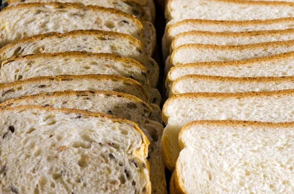 Pão em fatias — Fotografia de Stock