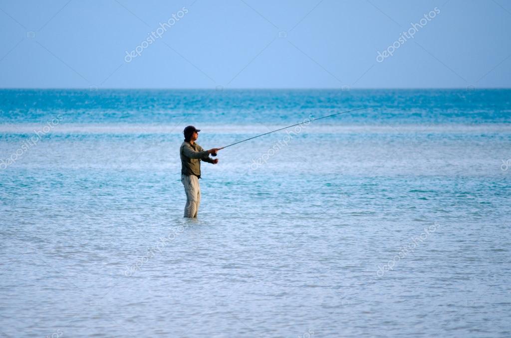 Casting for bonefish in Aitutaki Lagoon Cook Islands – Stock Editorial  Photo © lucidwaters #34830873