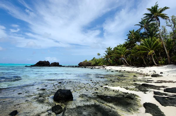 Paesaggio dell'isola di Rapota nella laguna di Aitutaki Isole Cook — Foto Stock
