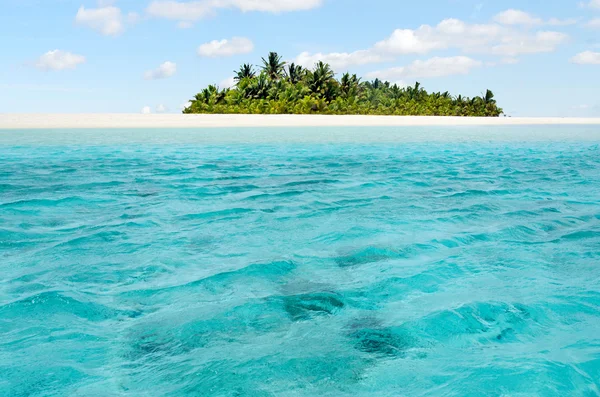 Paisaje de la isla de luna de miel en la laguna de Aitutaki Islas Cook —  Fotos de Stock