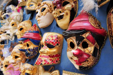 Venecian maskes