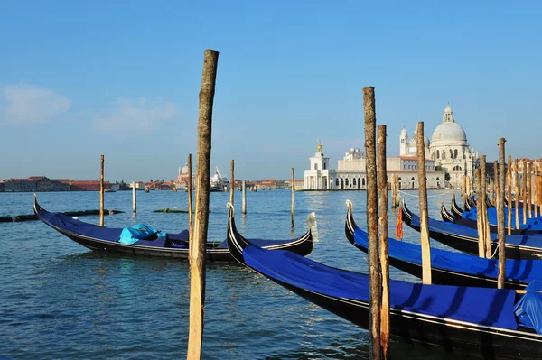 Venetië stadsgezicht - campo della salute kerk — Stockfoto