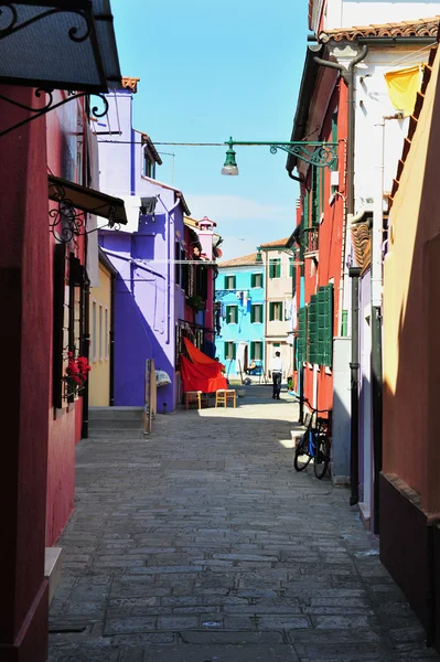 イタリア、ヴェネツィアのラグーンでブラーノ島 — ストック写真