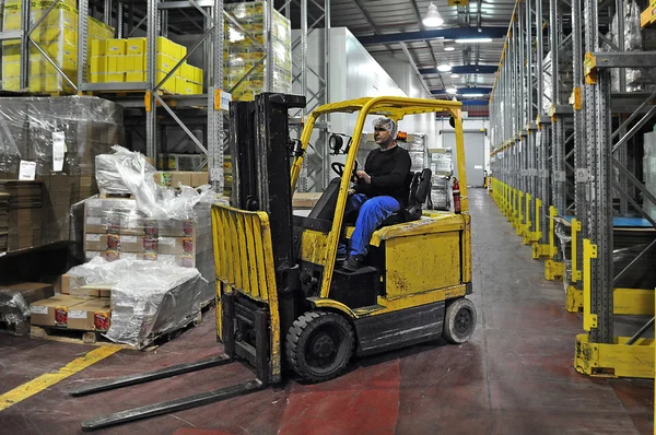 Forklift truck driver — Stock Photo, Image
