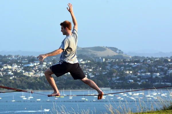 Tight rope walking — Stockfoto