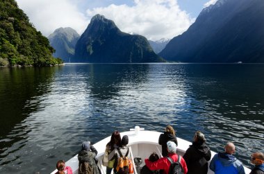 Milford ses - Yeni Zelanda