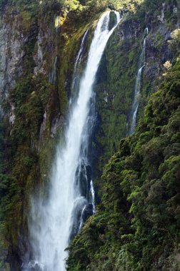 Milford ses - Yeni Zelanda