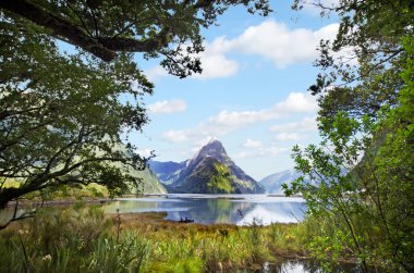 Milford ses - Yeni Zelanda