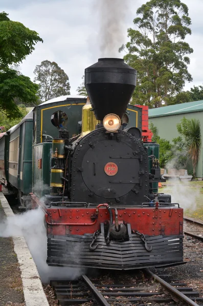 Bahía de islas ferrocarril vintage kawakawa nz — Foto de Stock