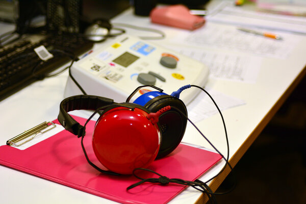 Оборудование для проверки слуха
