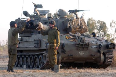 İsrail topçu m109 obüs birimi