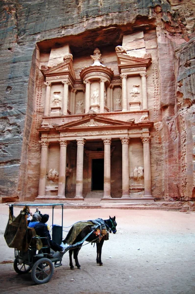 Petra Nov 2007 Arabası Hazine Binası Petra Jordan Jordan Hem — Stok fotoğraf