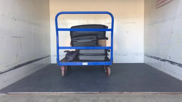 Trolley Luggage Lift Door Closing — Vídeo de Stock