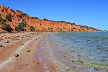 Batı Avustralya 'daki Shark Körfezi' nde Denham yakınlarındaki Francois peron ulusal park yarımadasının manzara manzarası..