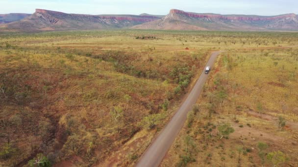 Aerial Landscape View Road Vehicle Towing Caravan Gibb River Road — Stok video