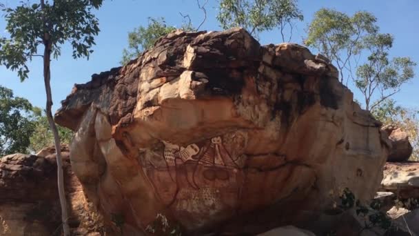 Wandjina Dreamtime Images Cloud Rain Spirits Australian Aboriginal Mythology Painted — 图库视频影像