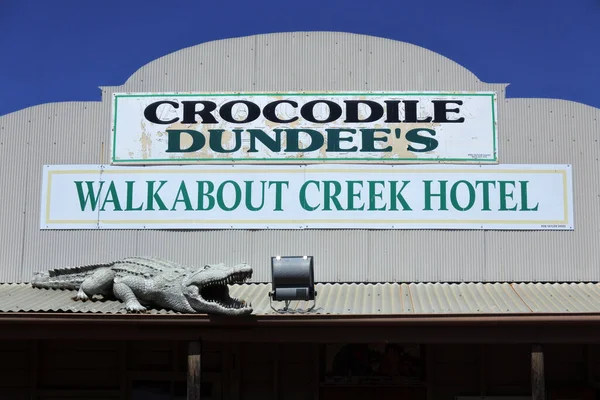 Isa Qld Sep 2022 Crocodile Dundee Walkabout Creek Hotel Tourist — Stock Photo, Image