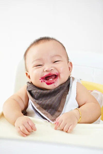 Bebê depois de alimentado — Fotografia de Stock