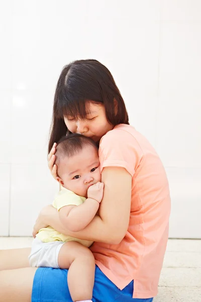 Moeder en baby daugher — Stockfoto