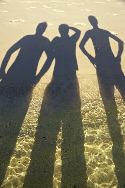 Skugga på stranden — Stockfoto