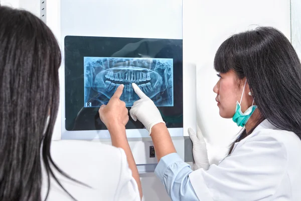 Badanie zębów x ray — Zdjęcie stockowe