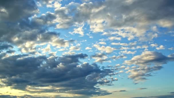 Mörkblå Grå Regn Moln Rör Sig Himlen — Stockvideo