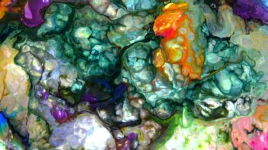 Soyut Sonsuz Renk Döngüleri ve Patlamalar Ayrıntılı Renkli Yüzey Boyaları Hipnotize Ediyor