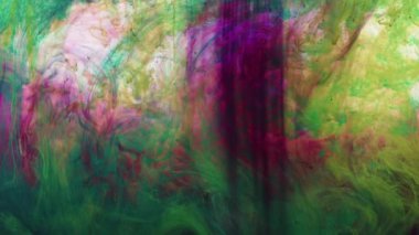 Çok Güzel Soyut Fraktal Mürekkep Damlaları Suya Doku Yayıyor.