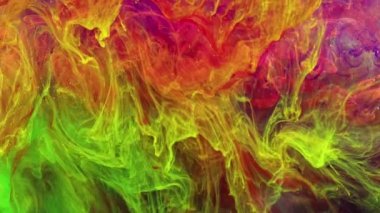 Çok Güzel Soyut Fraktal Mürekkep Damlaları Suya Doku Yayıyor.