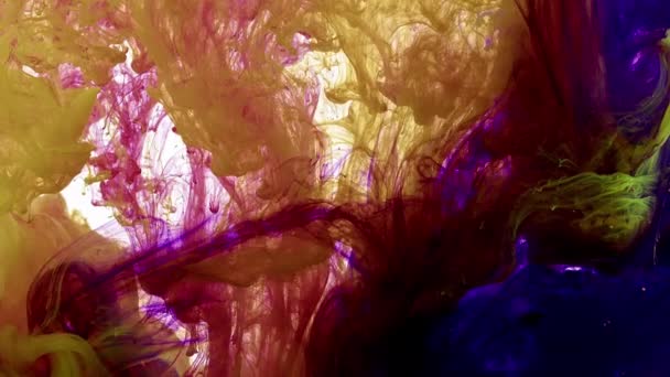 非常に素敵なアブストラクトフラクタルインク滴で水広がりテクスチャ映像 — ストック動画