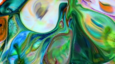 Renkli Kaos Mürekkebi Sıvı Türbülans Hareketinde Yayıldı.